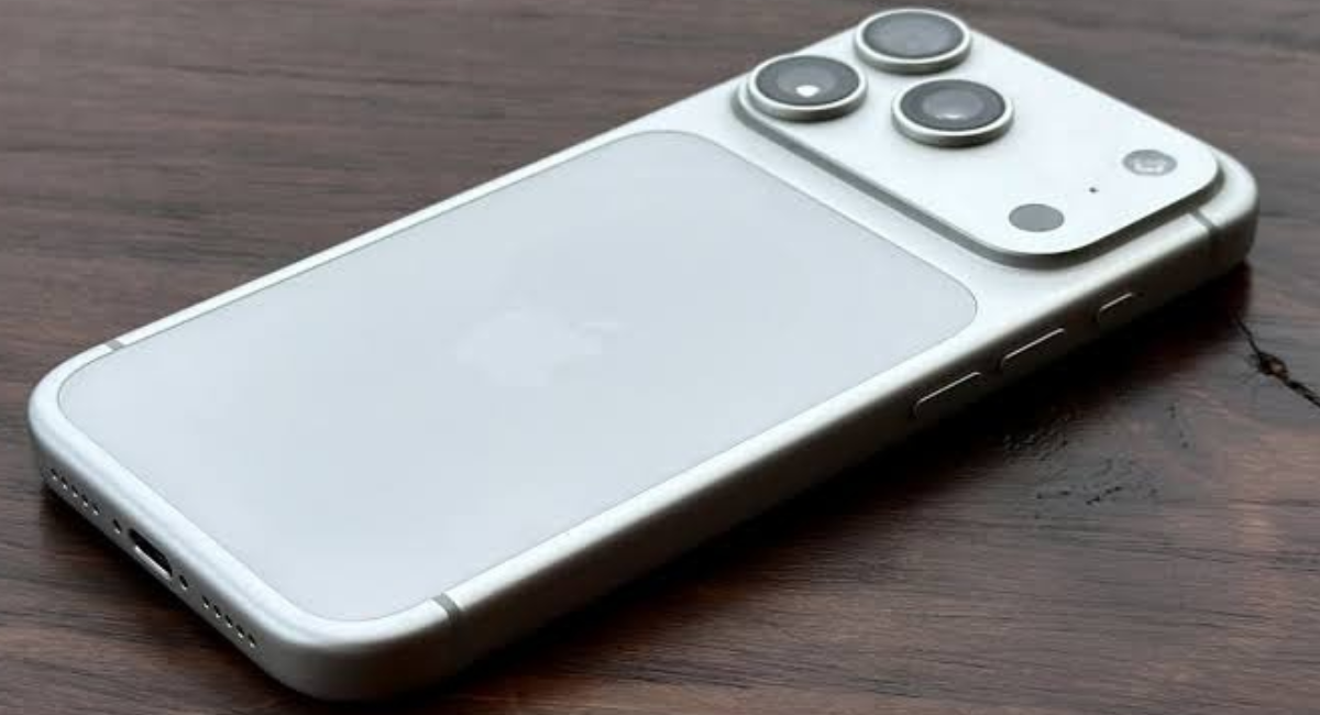 iPhone 17